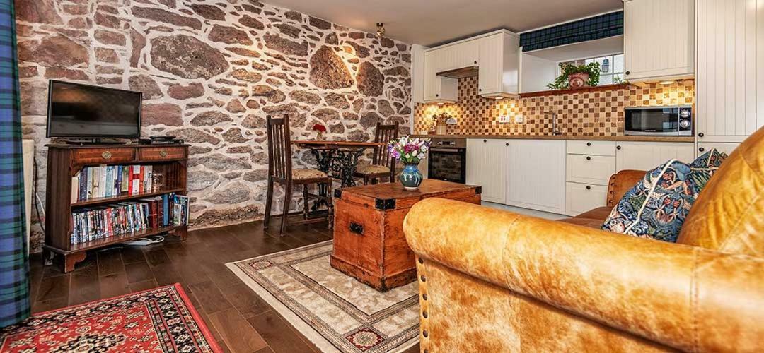 Mill Of Nethermill Holidays Pennan Екстериор снимка