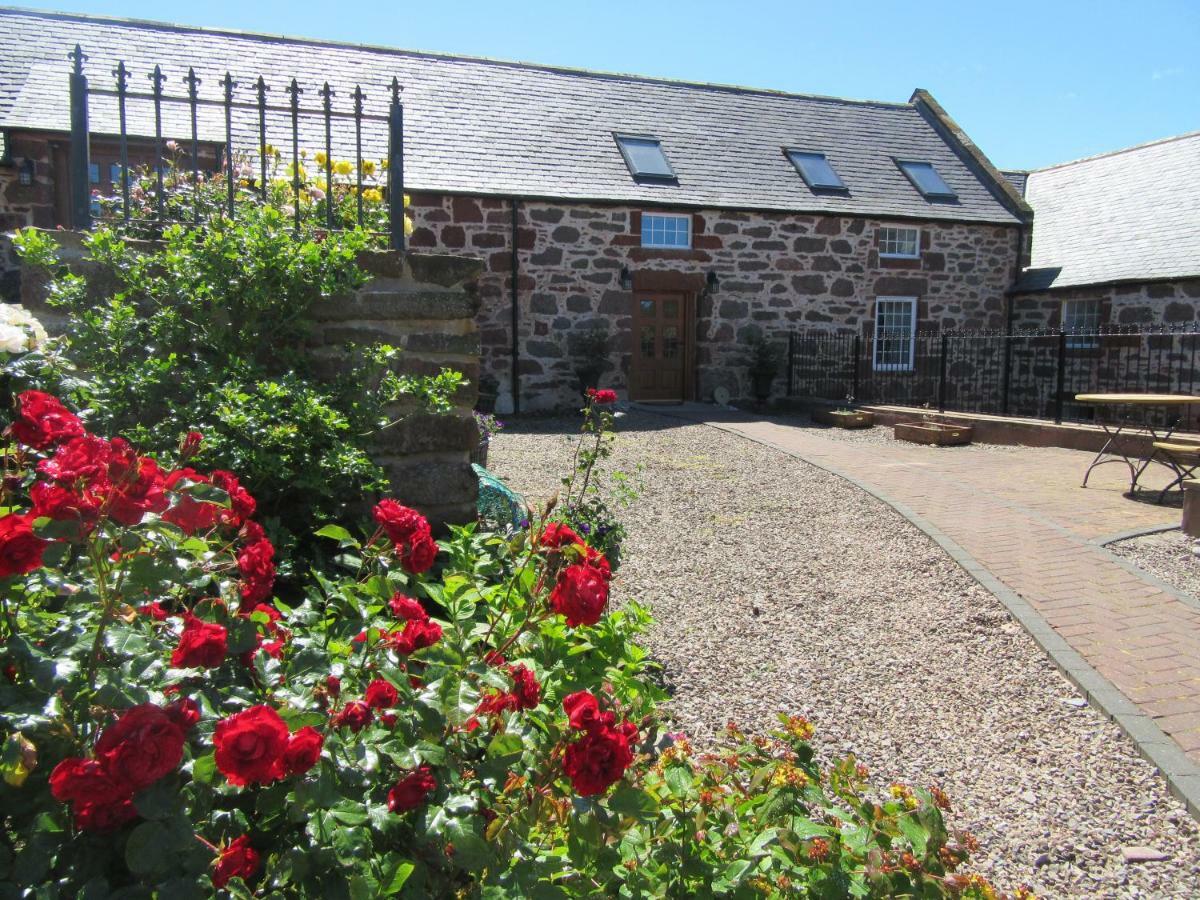 Mill Of Nethermill Holidays Pennan Екстериор снимка
